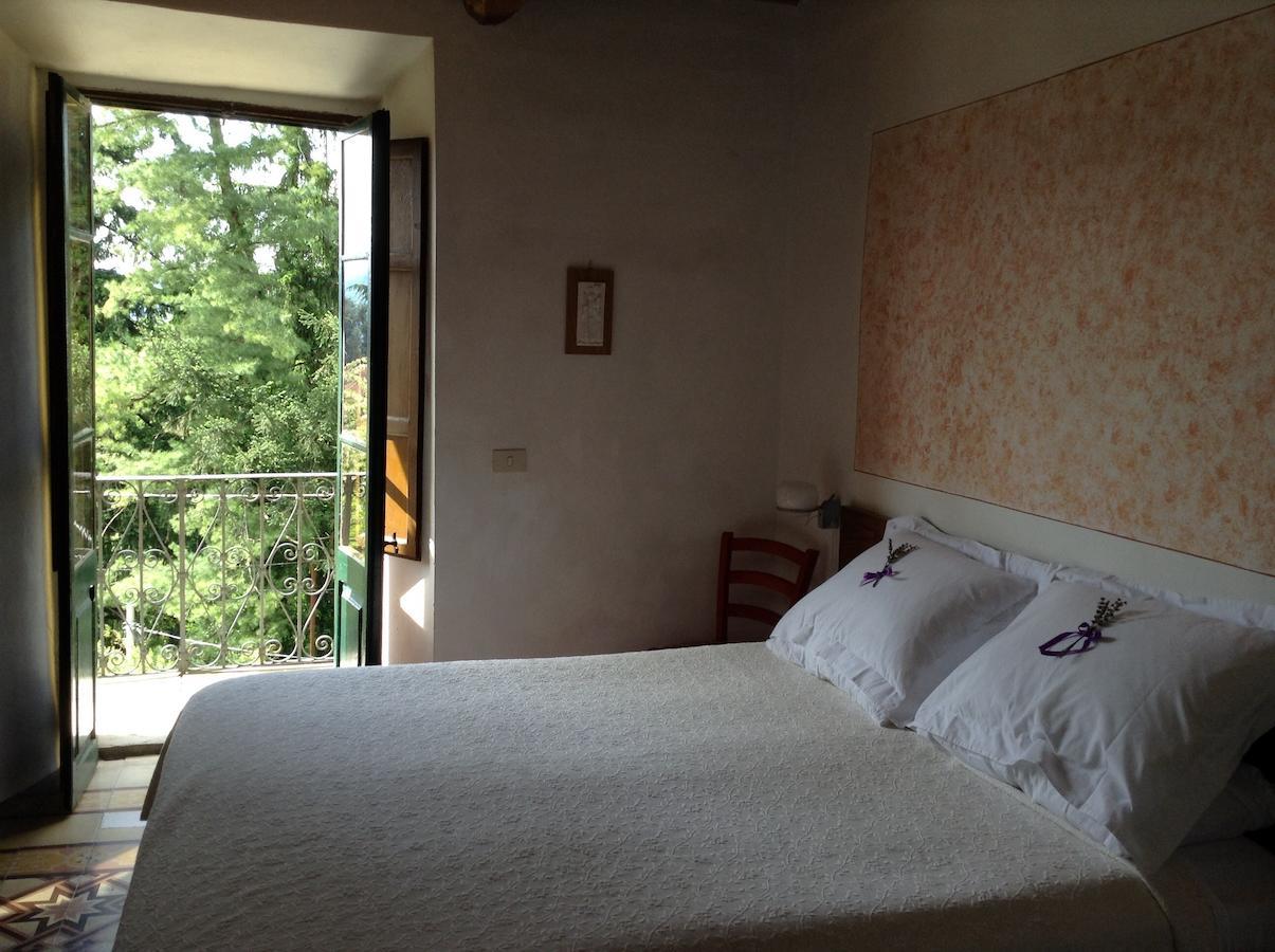 Casa Fontana Tuscany B&B Барга Стая снимка