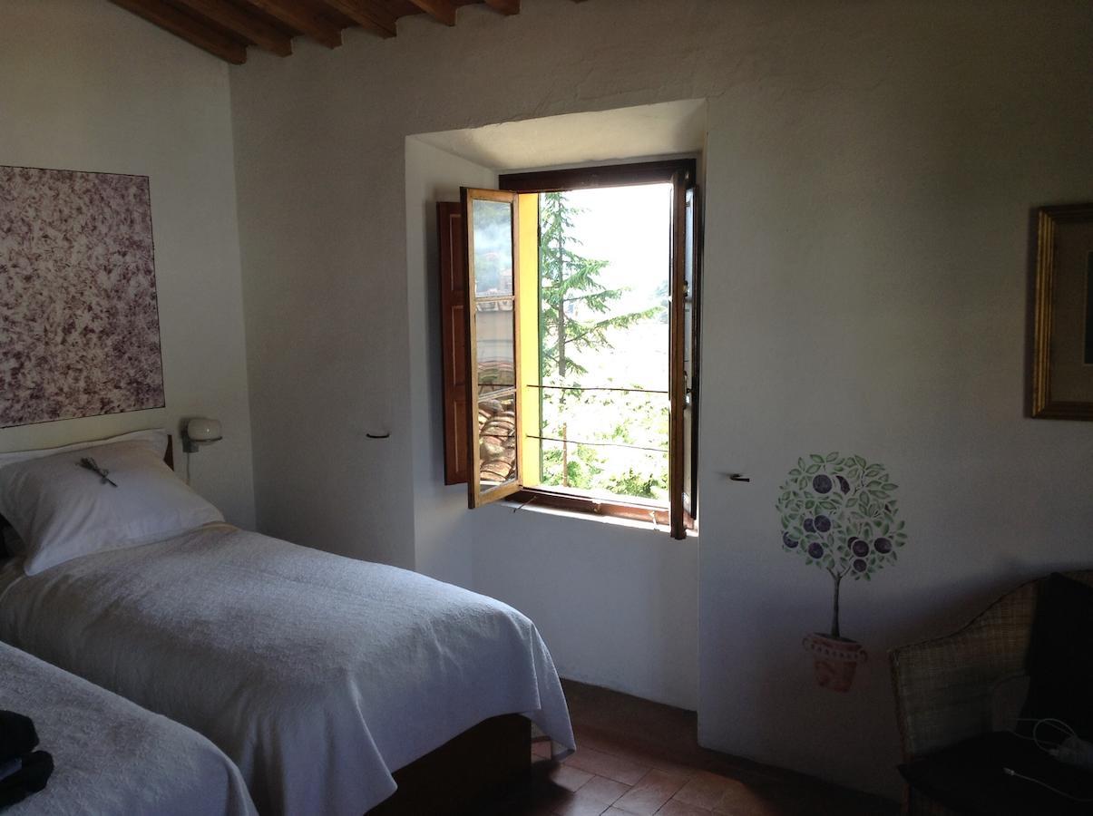 Casa Fontana Tuscany B&B Барга Стая снимка